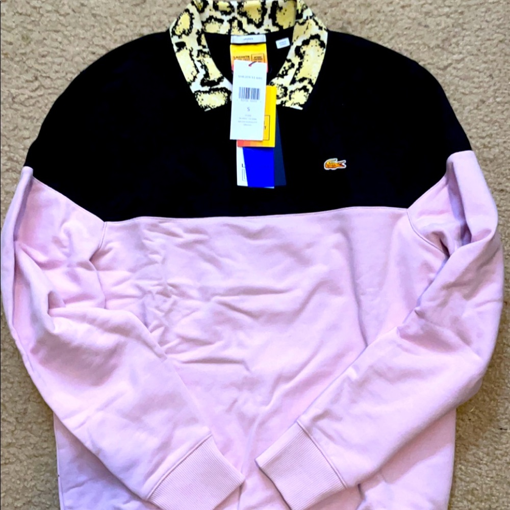 Pullover sweatshirt